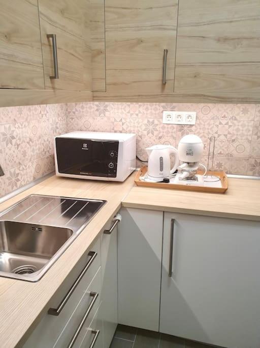 Andrea Apartman Miskolc Belvarosaban מראה חיצוני תמונה