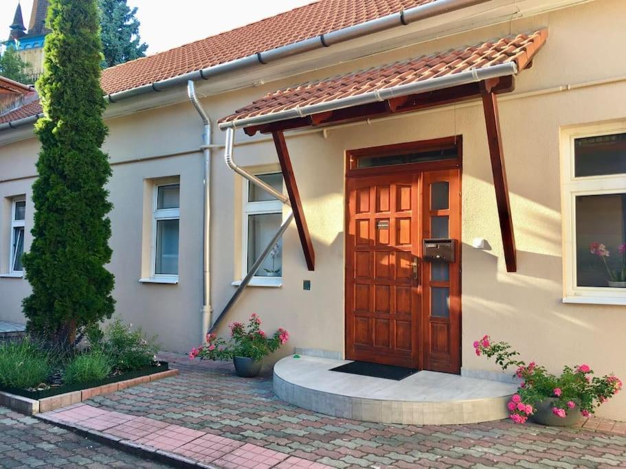 Andrea Apartman Miskolc Belvarosaban מראה חיצוני תמונה